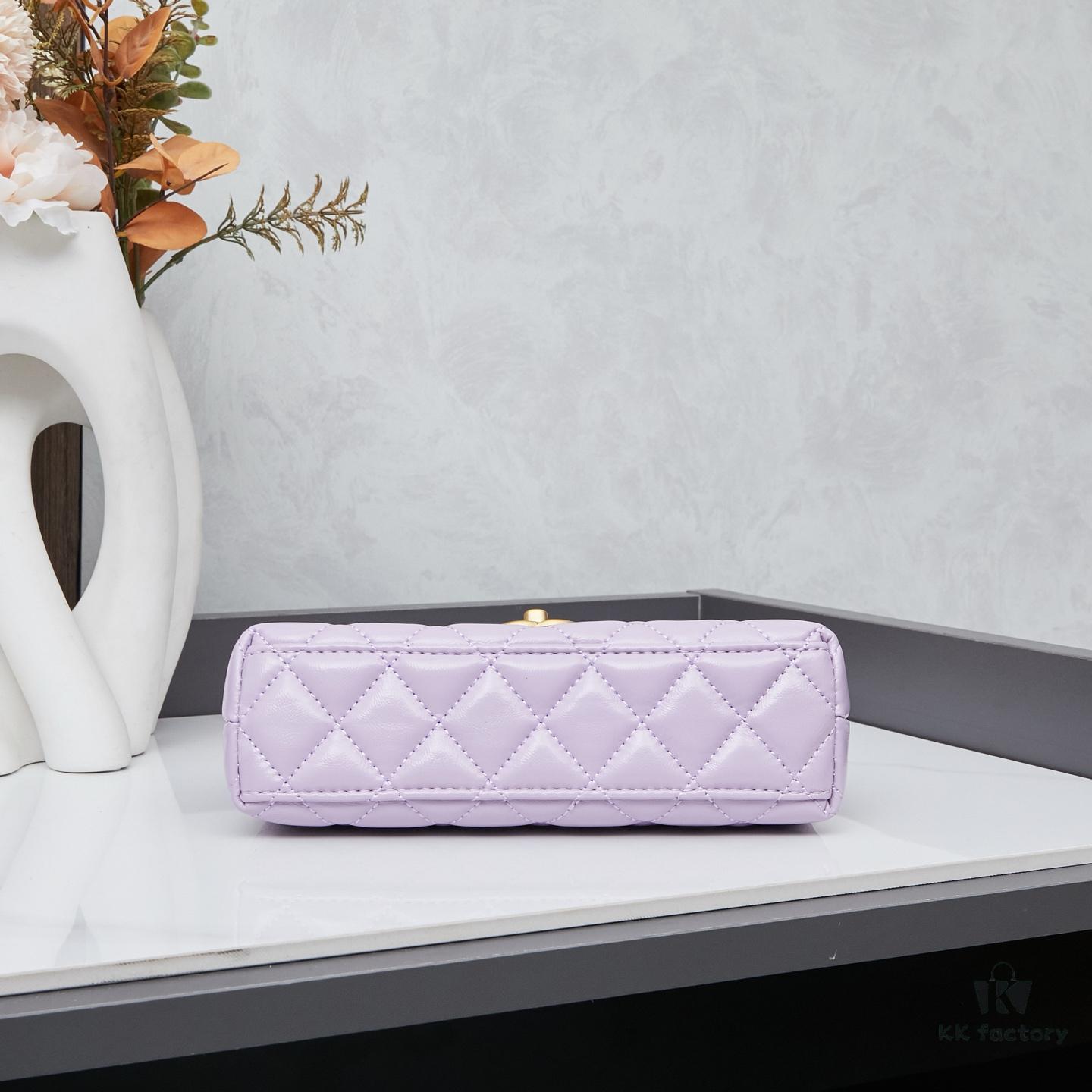693043edf09edb6de4c4db72 New Arrival with Box CHANEL 23 Kelly Chain Bag