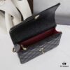 69304406f09edb6de4c4db8c New Chanel 25C Mini Messenger Bag | Multiple Wearing Styles 💼