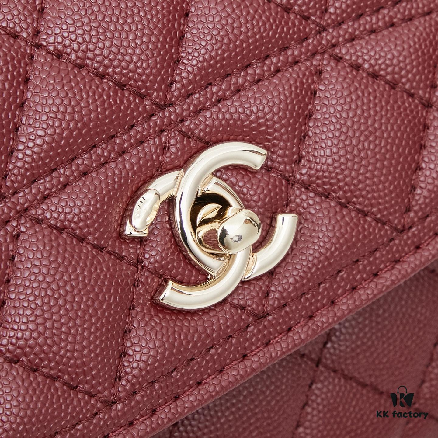 69304412f09edb6de4c4db9e New Chanel 25C Mini Messenger Bag | Multiple Wearing Styles 💼
