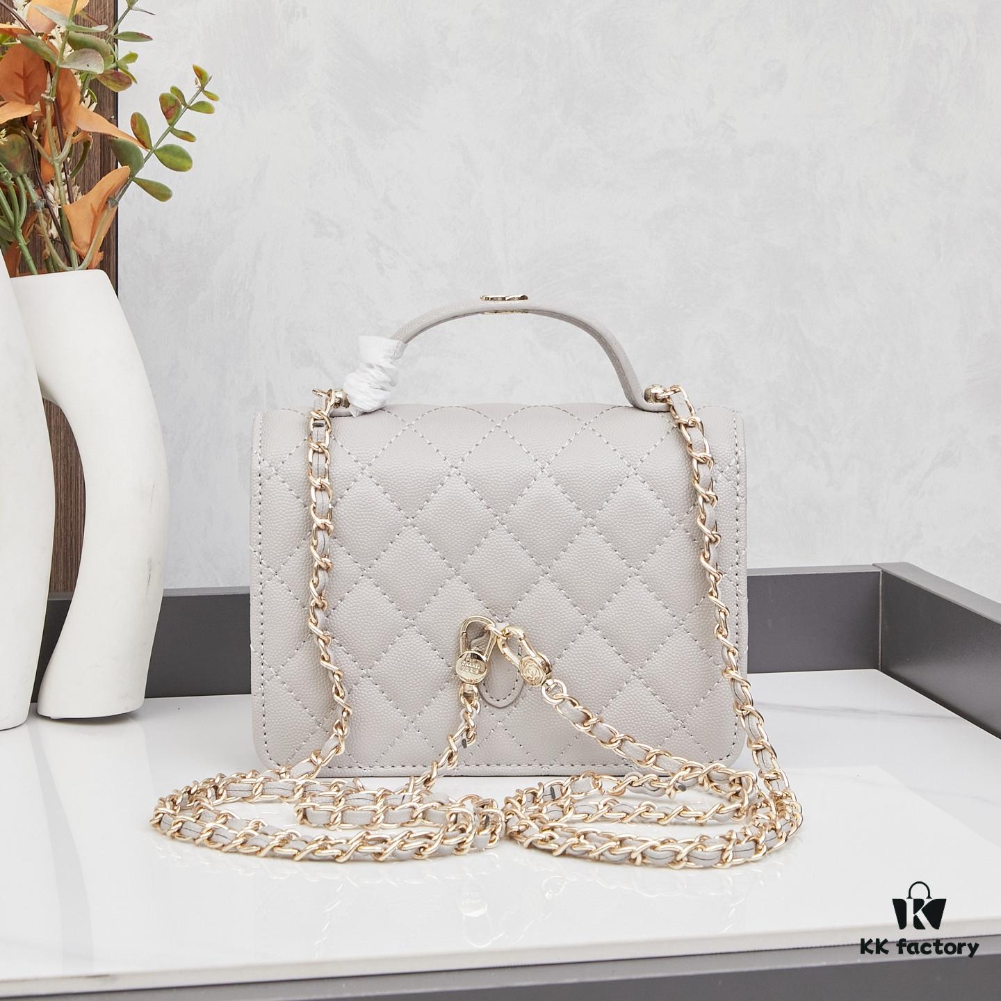 New Chanel 25C Mini Messenger Bag | Multiple Wearing Styles
