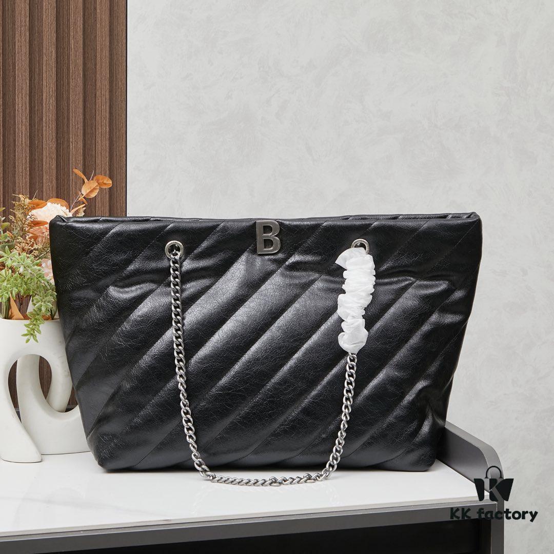 6930443cf09edb6de4c4dbdd Enter, Cool Girls! Balenciaga Fall/Winter New Bags at Discount Prices