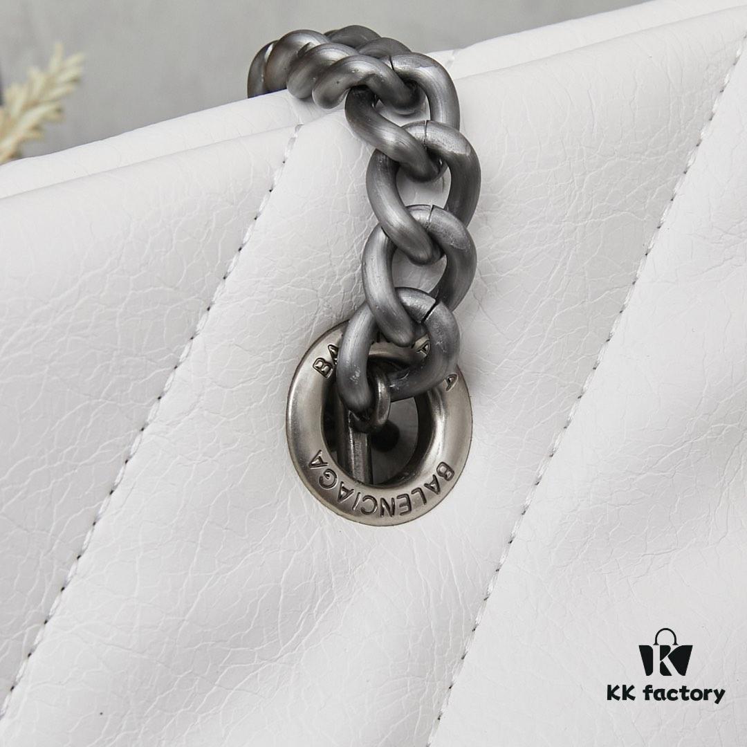 69304446f09edb6de4c4dbeb Cool Girls, Step In! Balenciaga Fall/Winter New Bags at Discount Prices