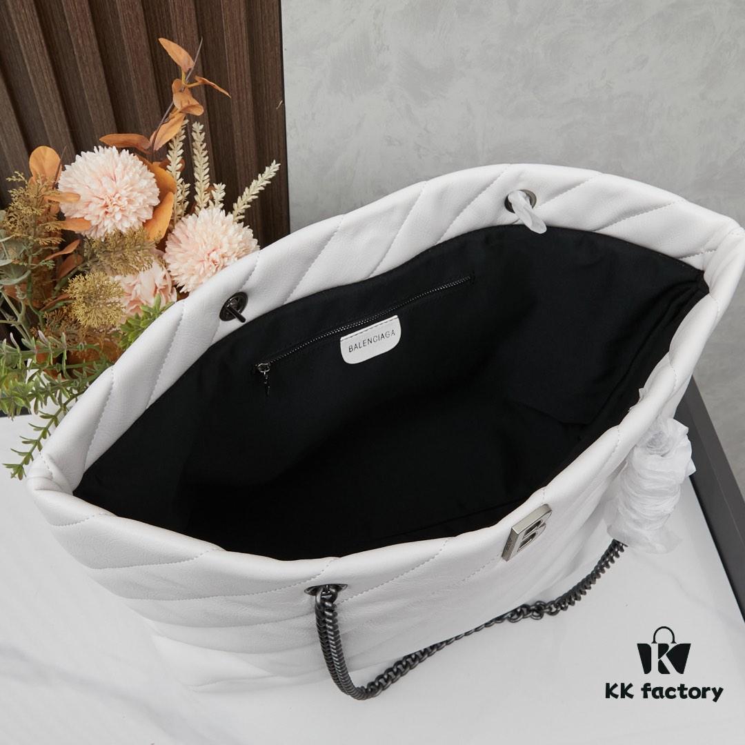 69304447f09edb6de4c4dbee Cool Girls, Step In! Balenciaga Fall/Winter New Bags at Discount Prices