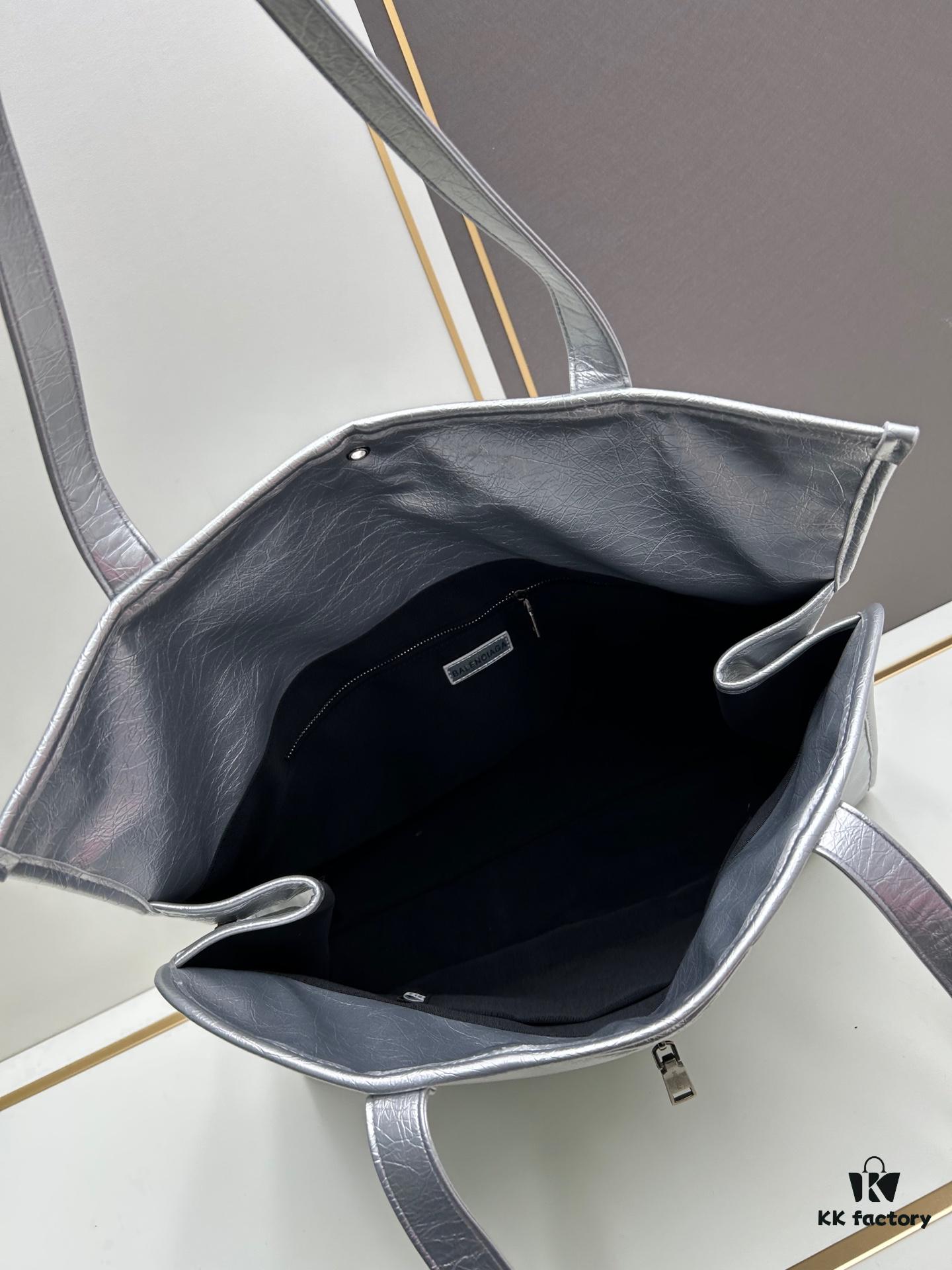 69304463f09edb6de4c4dc0e Box Set, The Trend of Garbage Bag Bags is Too Strong, I'm Obsessed with Balenciaga Again