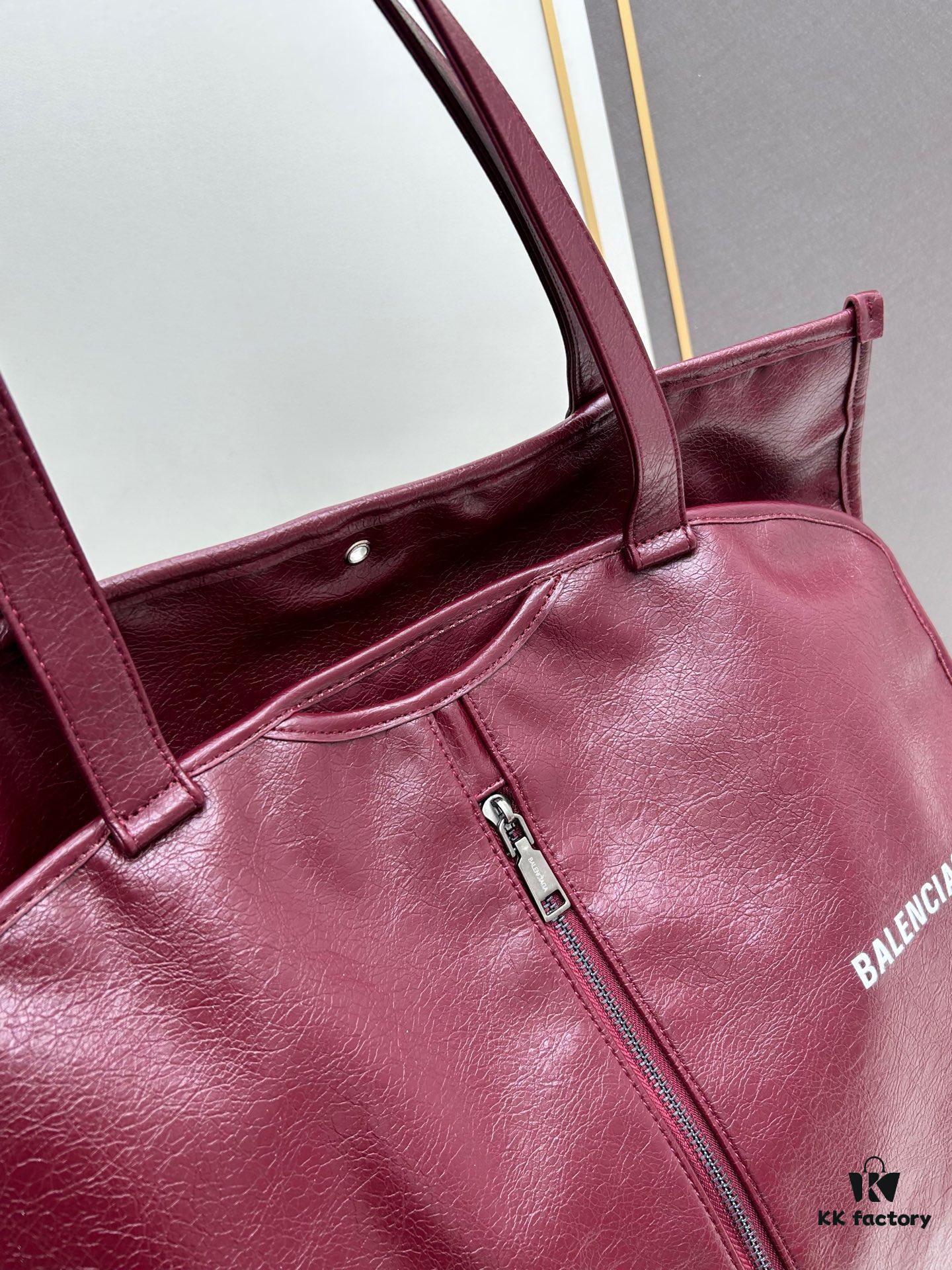6930446af09edb6de4c4dc16 Box Included The Trash Bag Trend is Too Strong, Obsessed with Balenciaga Again