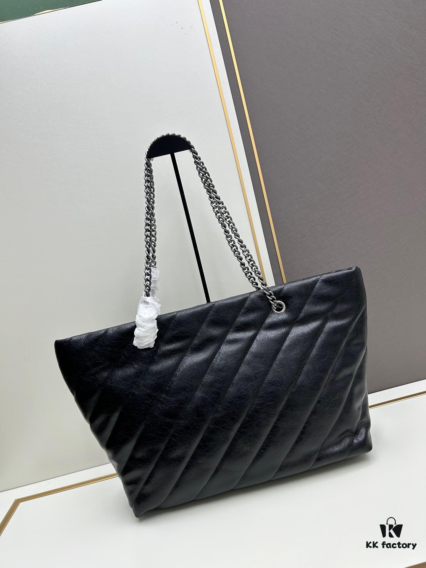 6930447df09edb6de4c4dc31 Enter, Cool Girls! Balenciaga Fall/Winter New Bags at Discounted Prices