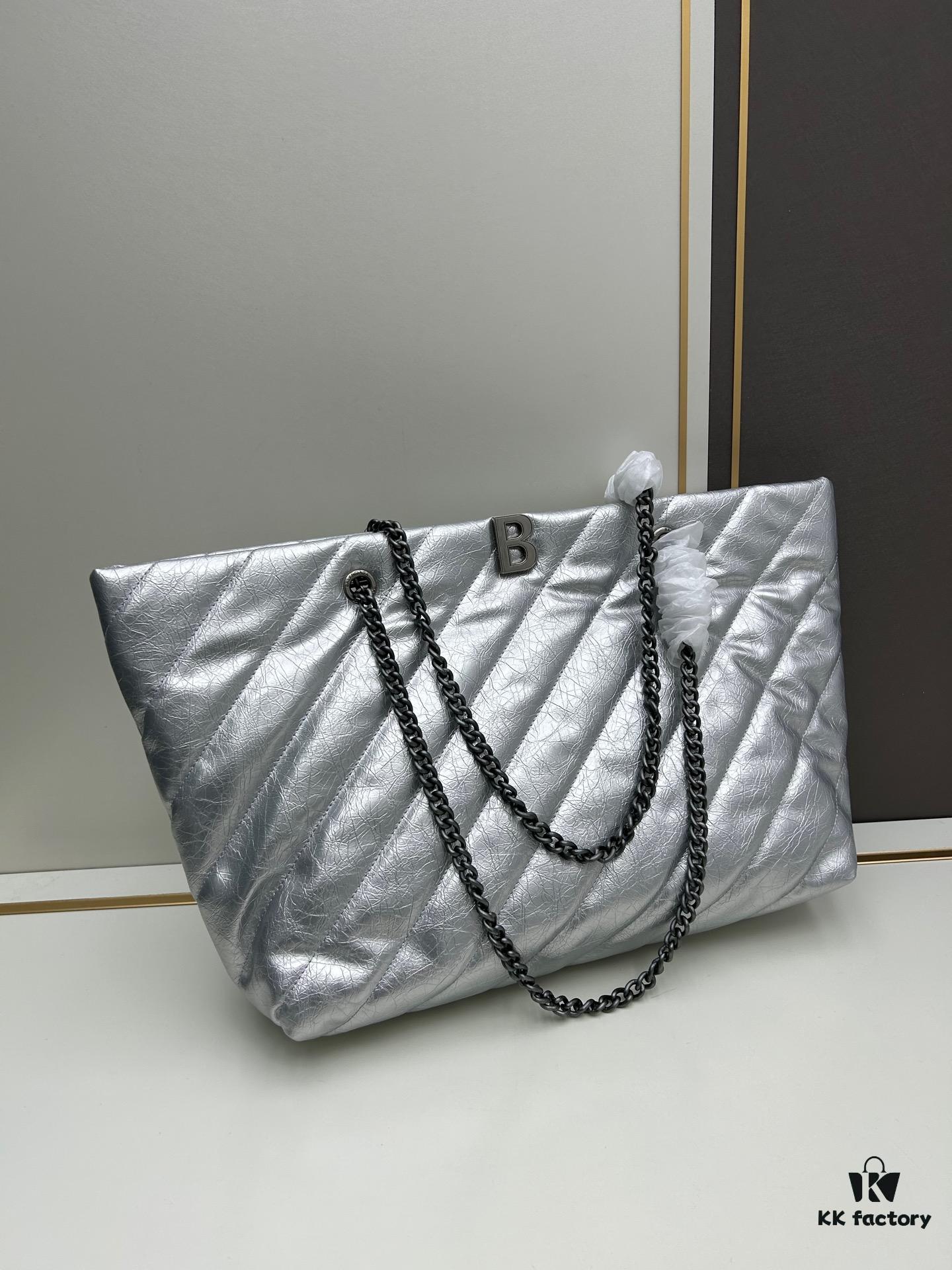 6930448ff09edb6de4c4dc49 Enter, Cool Girls! Balenciaga Fall/Winter New Bags at Discounted Prices