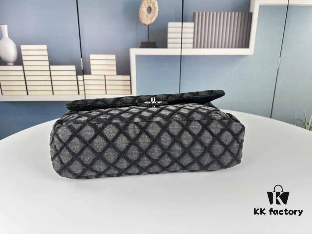 693044b3f09edb6de4c4dc85 New Arrival Small Size Chanel Denim Airport Bag