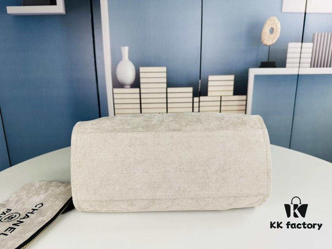 693044c2f09edb6de4c4dc99 New Arrival 💙 Let's See Who Doesn't Have a Chanel Beach Bag Yet 🏖️