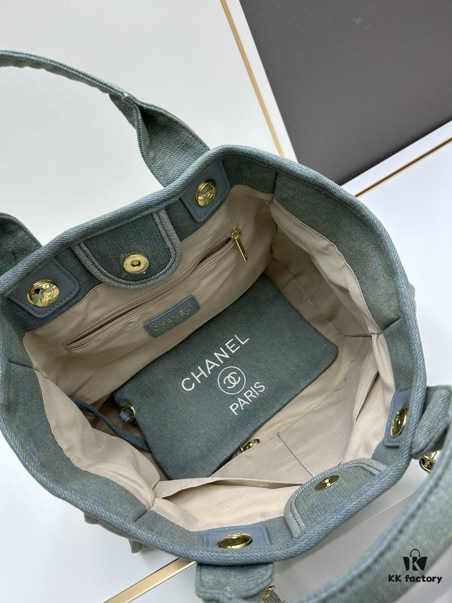 693044ddf09edb6de4c4dcc3 New Arrival 💙 Let's See Who Doesn't Have a Chanel Beach Bag Yet 🏖️