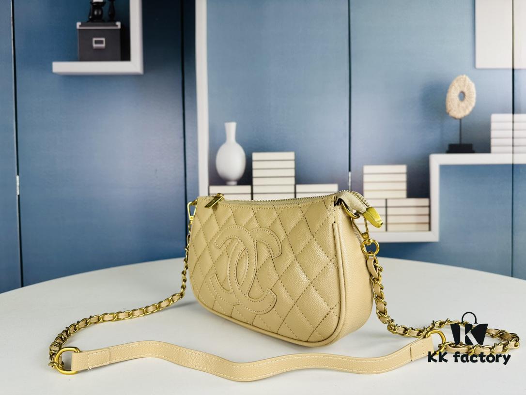 693044fdf09edb6de4c4dcf6 New Arrival Chanel Vintage Black and Gold Shoulder Bag 🖤 Jennie's Style