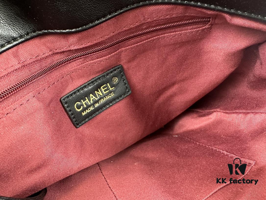 69304524f09edb6de4c4dd2d New Arrival with a Surprise! An Underrated Chanel 19bag Tote