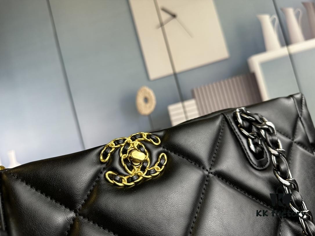 69304524f09edb6de4c4dd2e New Arrival with a Surprise! The Underrated Chanel 19 Bag Tote