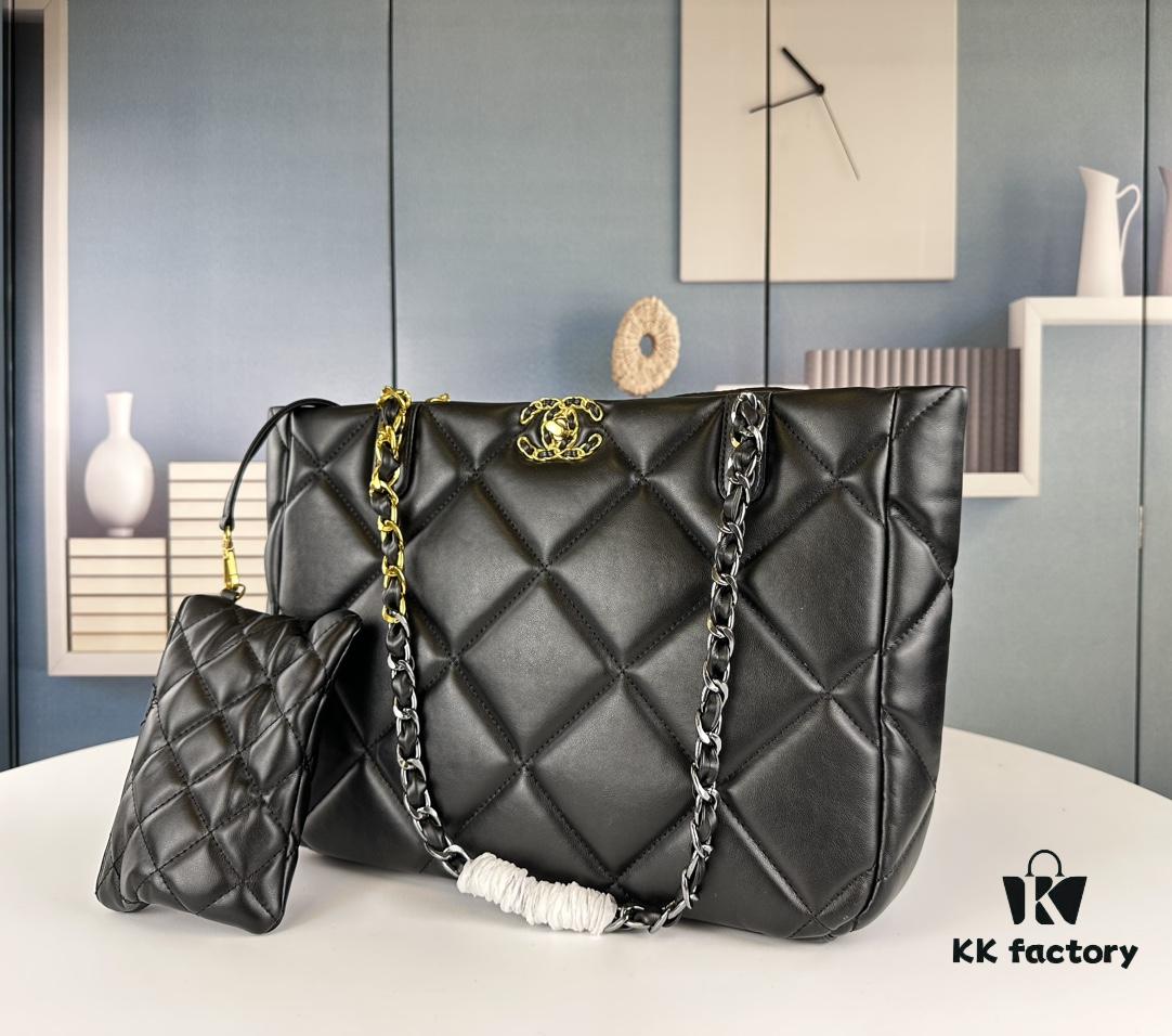 69304525f09edb6de4c4dd2f New Arrival with a Surprise! The Underrated Chanel 19 Bag Tote