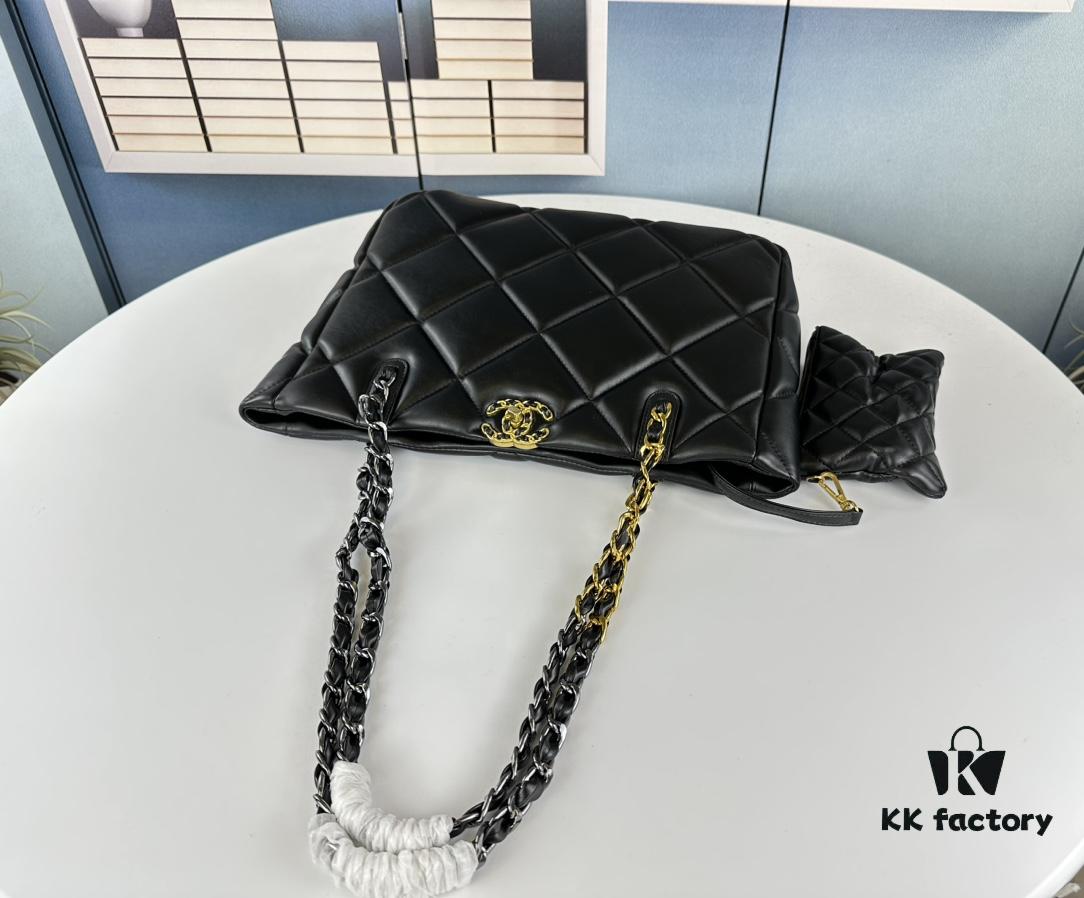 69304526f09edb6de4c4dd30 New Arrival with a Surprise! The Underrated Chanel 19 Bag Tote