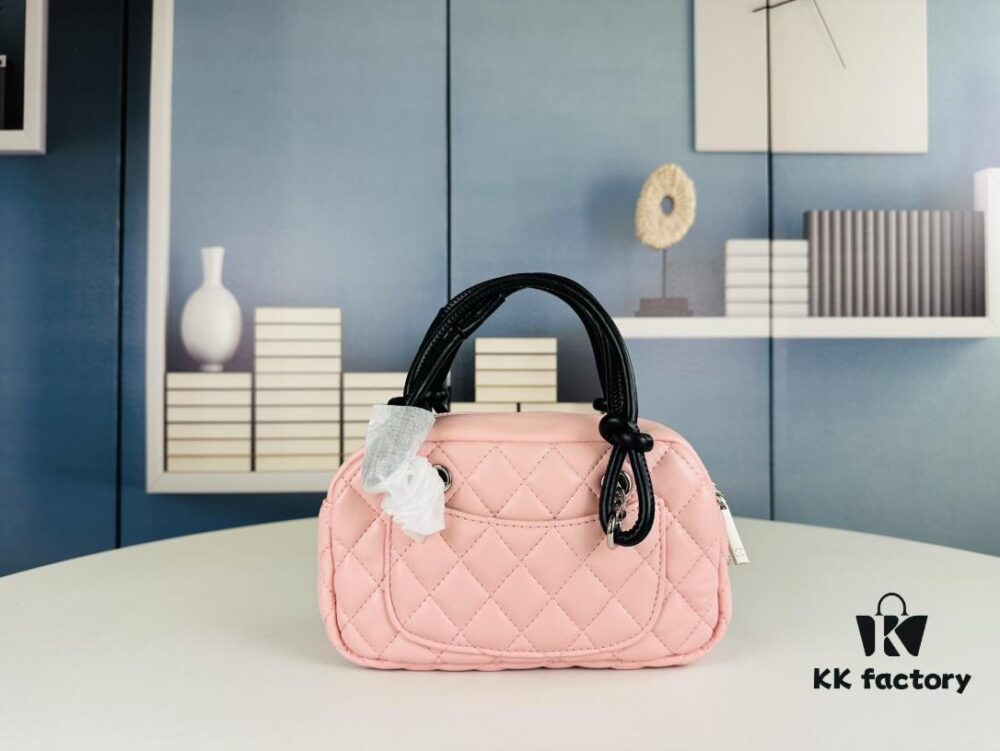 6930453df09edb6de4c4dd4d New Arrival Vintage Cute Chanel Kangpeng Mini Handbag ||| Black and White Panda Color