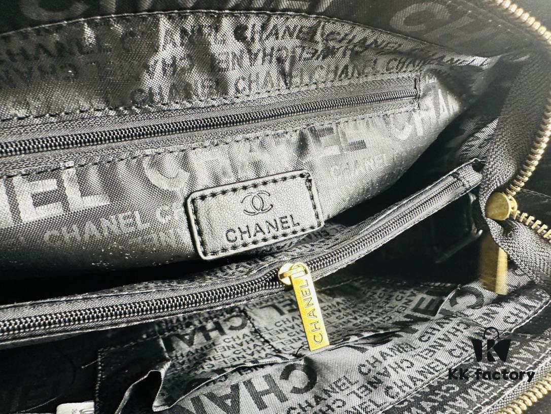 6930456ff09edb6de4c4dd8d New Arrival Chanel 24C Vintage Style Messenger Bag