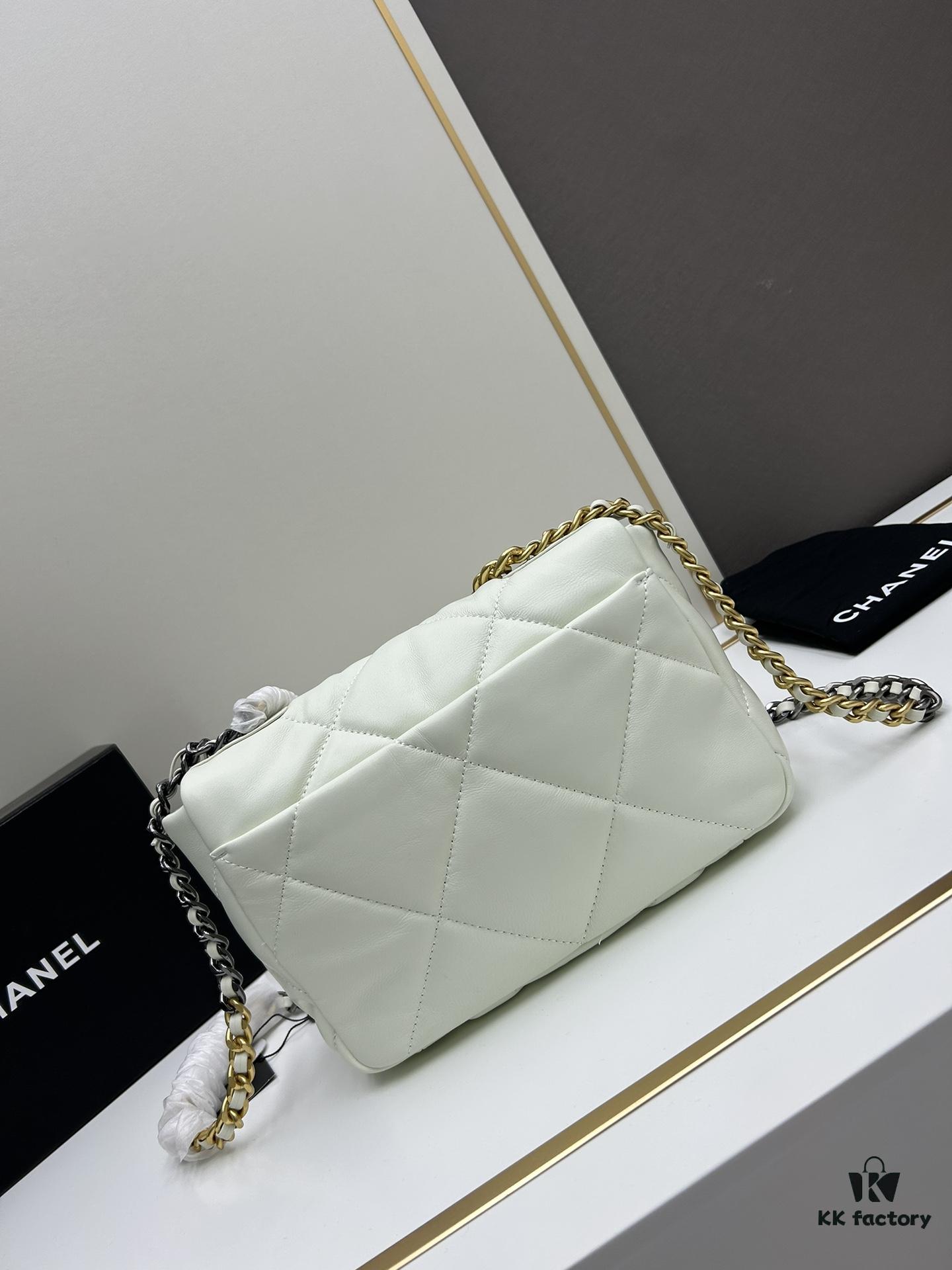 Upgraded Ohanel Fall/Winter 19 Bag Combining All Classic Pillow Bag Elements