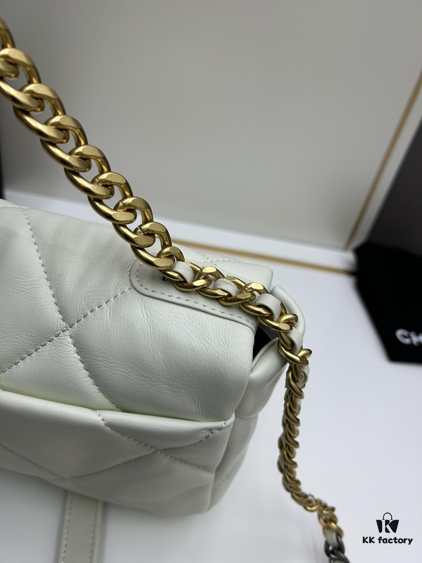 Upgraded Ohanel Fall/Winter 19 Bag Combining All Classic Pillow Bag Elements