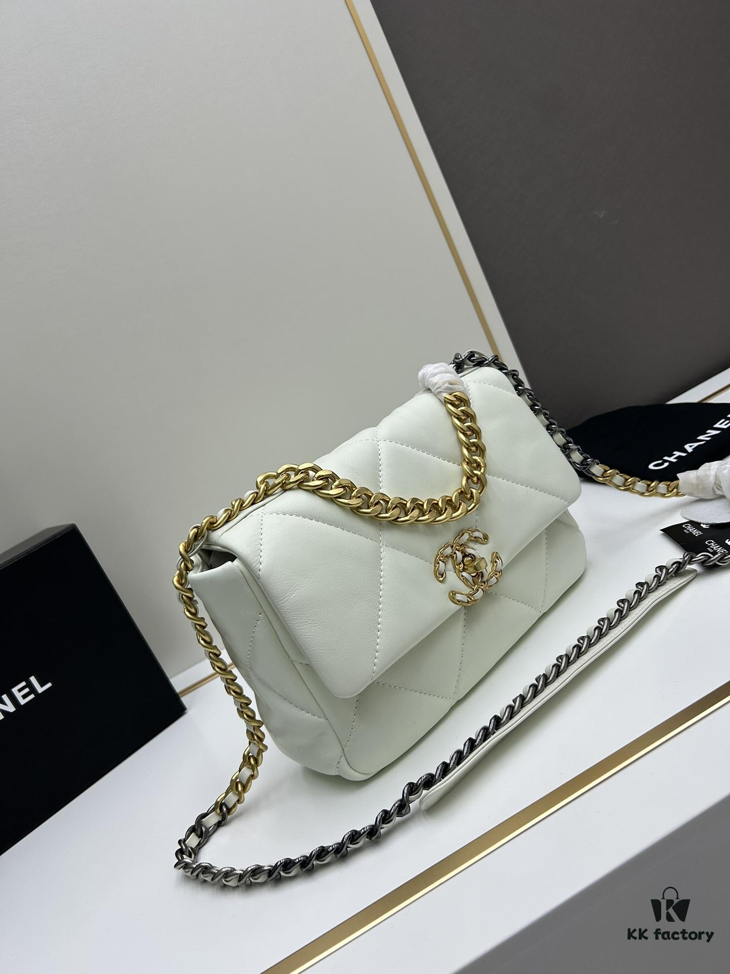 Upgraded Ohanel Fall/Winter 19 Bag Combining All Classic Pillow Bag Elements
