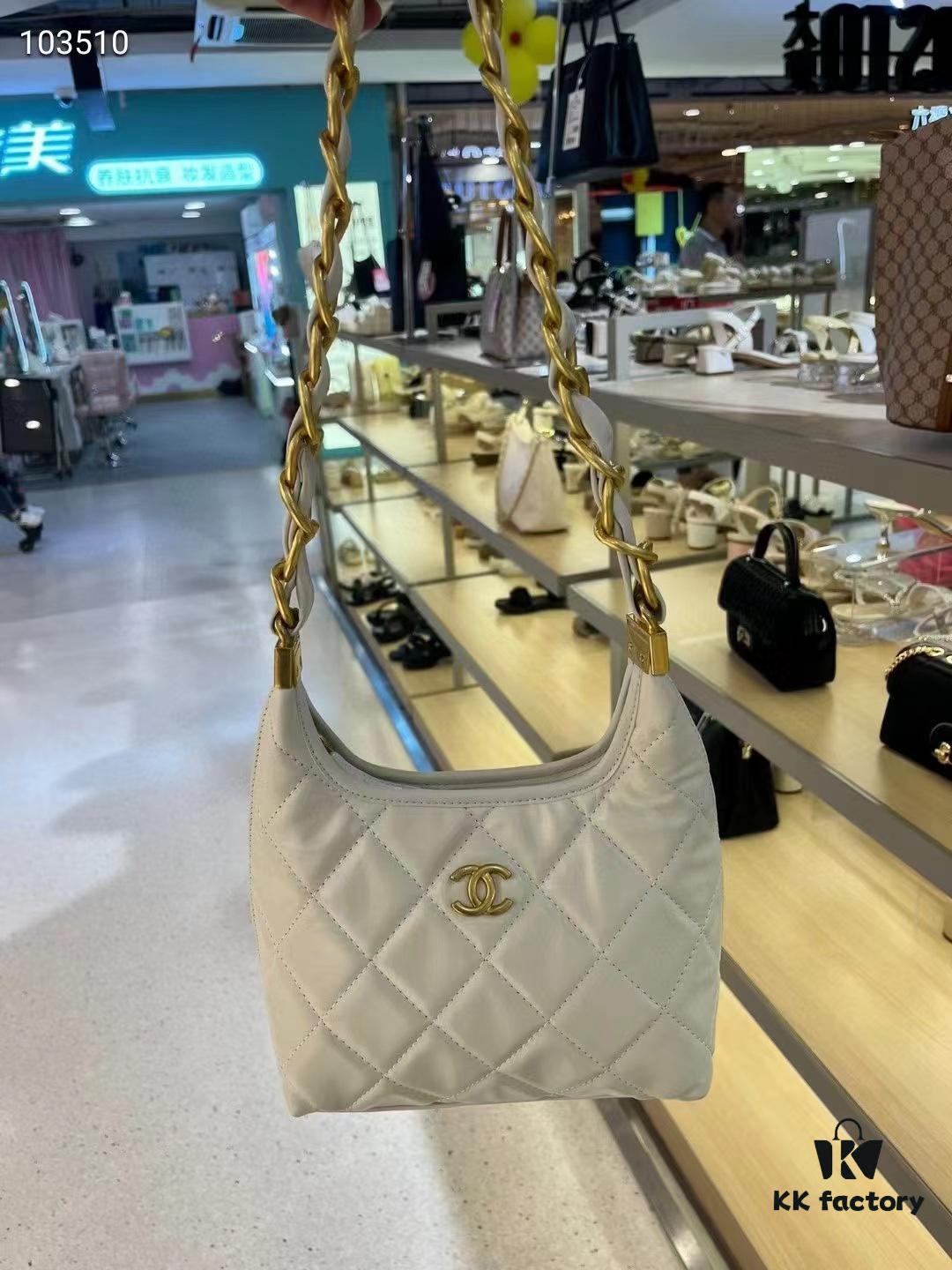 693045a9f09edb6de4c4ddda CHANEL 24A Large Hobo Bag in Wax Leather – In Stock Now