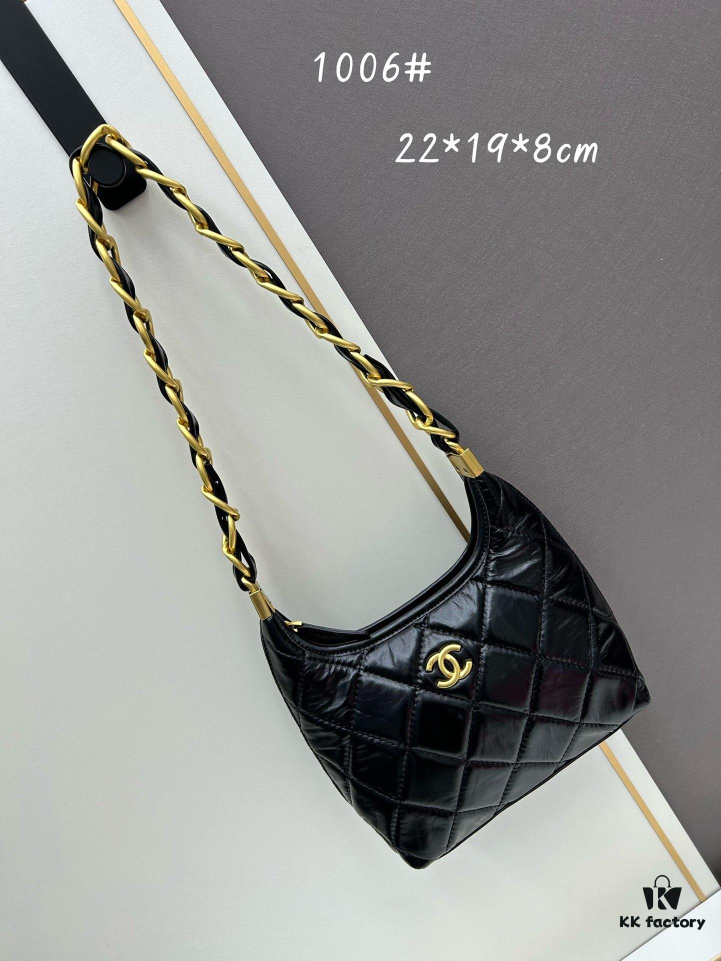 CHANEL 24A Small Hobo Bag in Waxed Calfskin