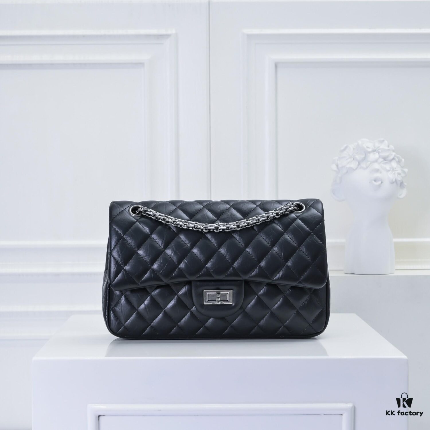 693045edf09edb6de4c4de1f Chanel 2.55 Reissue Eternal Classic Autumn/Winter 2019 Official Latest Imported Calfskin Leather, Fine and Soft Texture, Comfortable to the Touch, Comparable to Boutique Quality. 2.55 is a Square Flap Bag with a Metal Chain, Double Compartment, Turn-Lock Closure, Named After Its Birth Month—February 1955