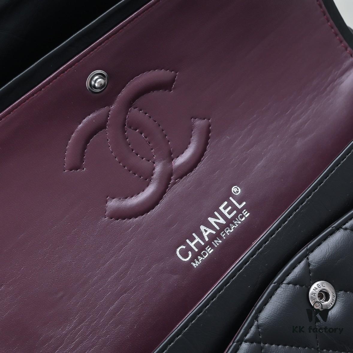 693045f4f09edb6de4c4de29 Chanel 2.55 Reissue Eternal Classic Autumn/Winter 2019 Official Latest Imported Calfskin Leather, Fine and Soft Texture, Comfortable to the Touch, Comparable to Boutique Quality. 2.55 is a Square Flap Bag with a Metal Chain, Double Compartment, Turn-Lock Closure, Named After Its Birth Month—February 1955