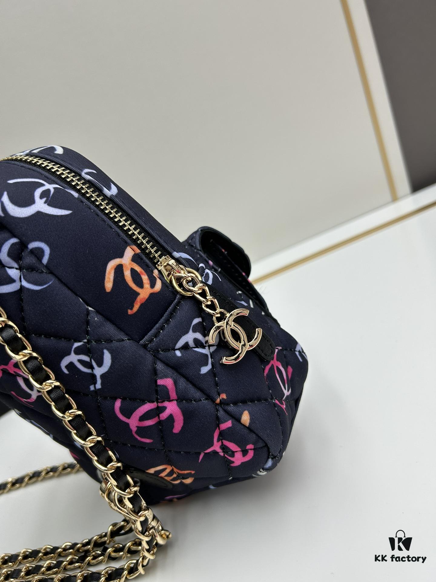 6930460ef09edb6de4c4de48 24SS Sweet Tones CHANEL – Stunning Bags in Vibrant Colors and Unique Designs