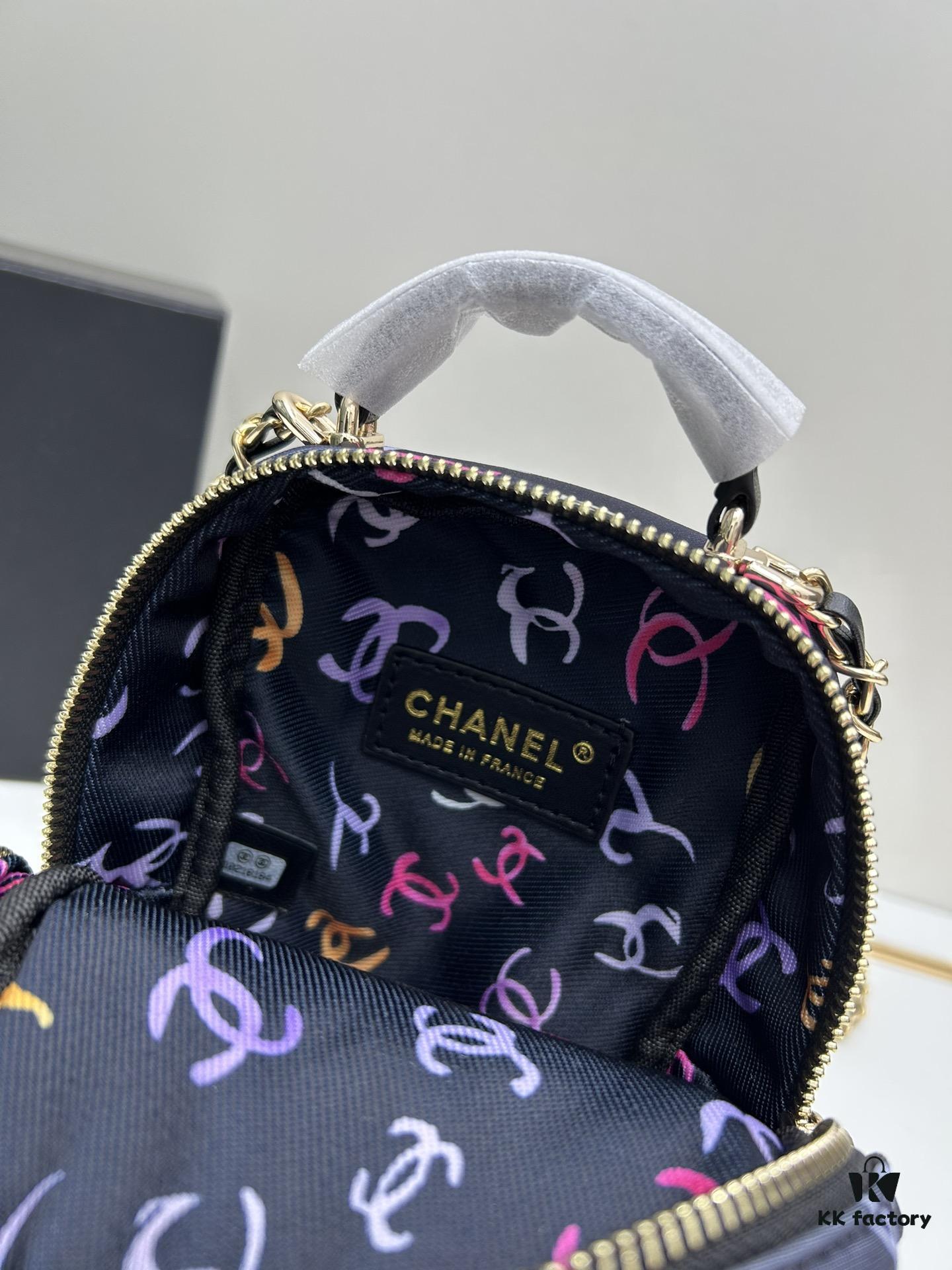 69304610f09edb6de4c4de4e 24SS Sweet Tones CHANEL – Stunning Bags in Vibrant Colors and Unique Designs