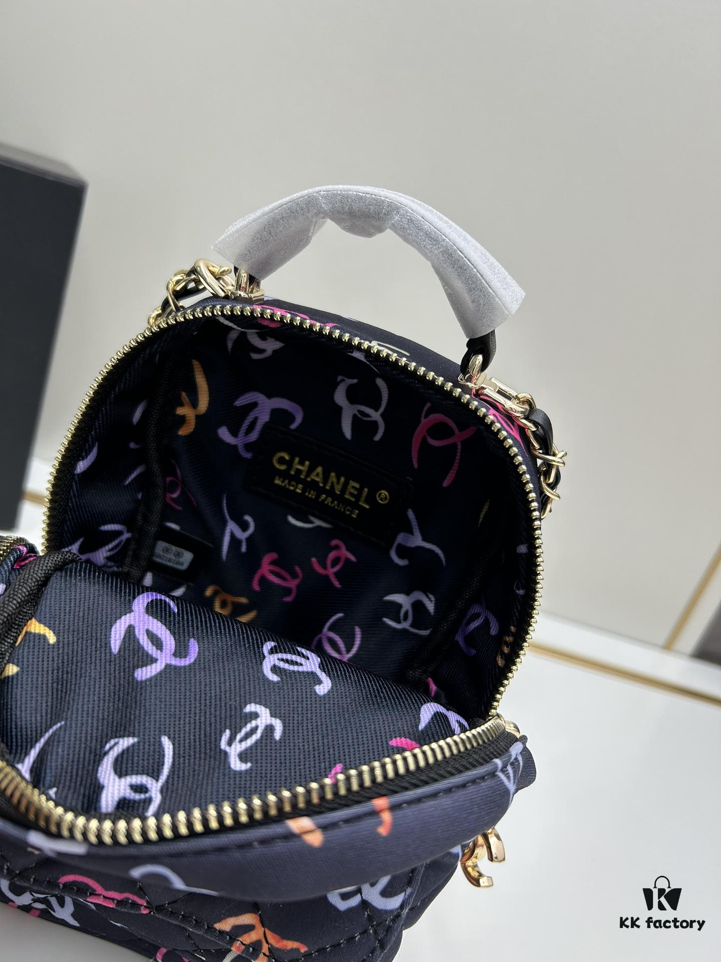 69304611f09edb6de4c4de4f 24SS Sweet Tones CHANEL – Stunning Bags in Vibrant Colors and Unique Designs