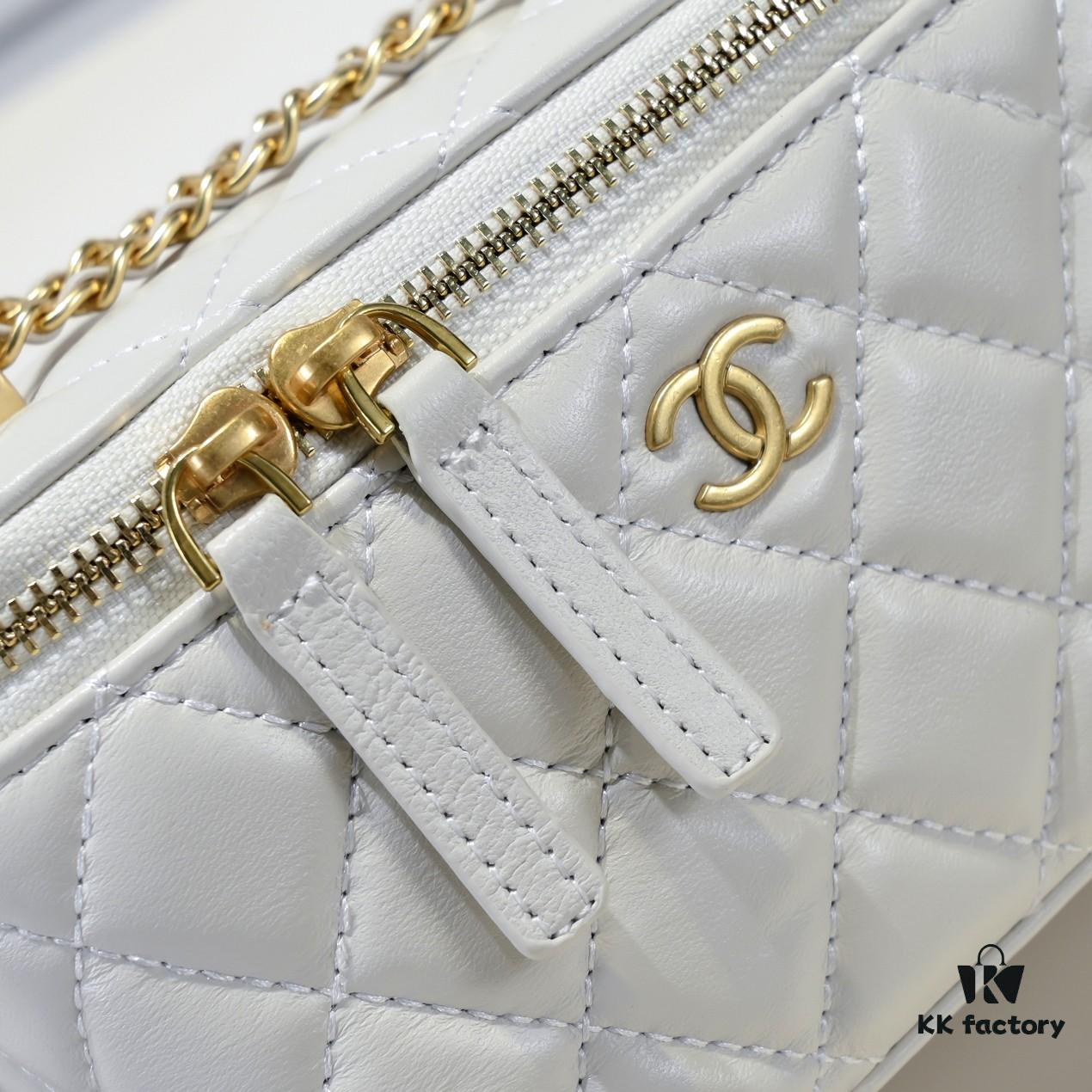 6930461bf09edb6de4c4de5b Chanel 2022 Fall/Winter New Arrival Gold Ball Compact Makeup Case - Small Storage Box with Original Hardware, Imported Lambskin