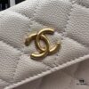 Chanel Luxury Counter Model ❤❤ Caviar Leather with Pearl and Chain Hardware, Full Leather Inside and Out, High-Quality Craftsmanship, Gold-Tone Clasp, Shoulder or Crossbody Wear, Can Be Used as Waist Bag