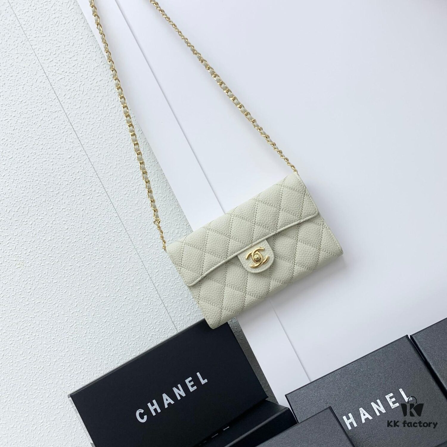 6930469cf09edb6de4c4df01 Chanel Classic Quilted Leather Shoulder Crossbody Bag with Chain