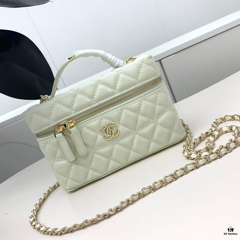 693046b4f09edb6de4c4df18 Chanel 25c LPCHANL - Vintage Elegance with Sophisticated Charm