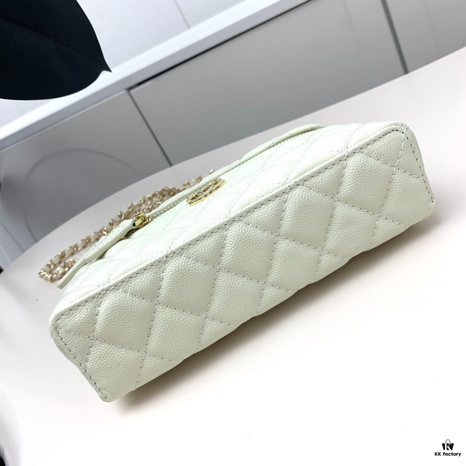 693046b7f09edb6de4c4df1b Chanel 25c LPCHANL - Vintage Elegance with Sophisticated Charm