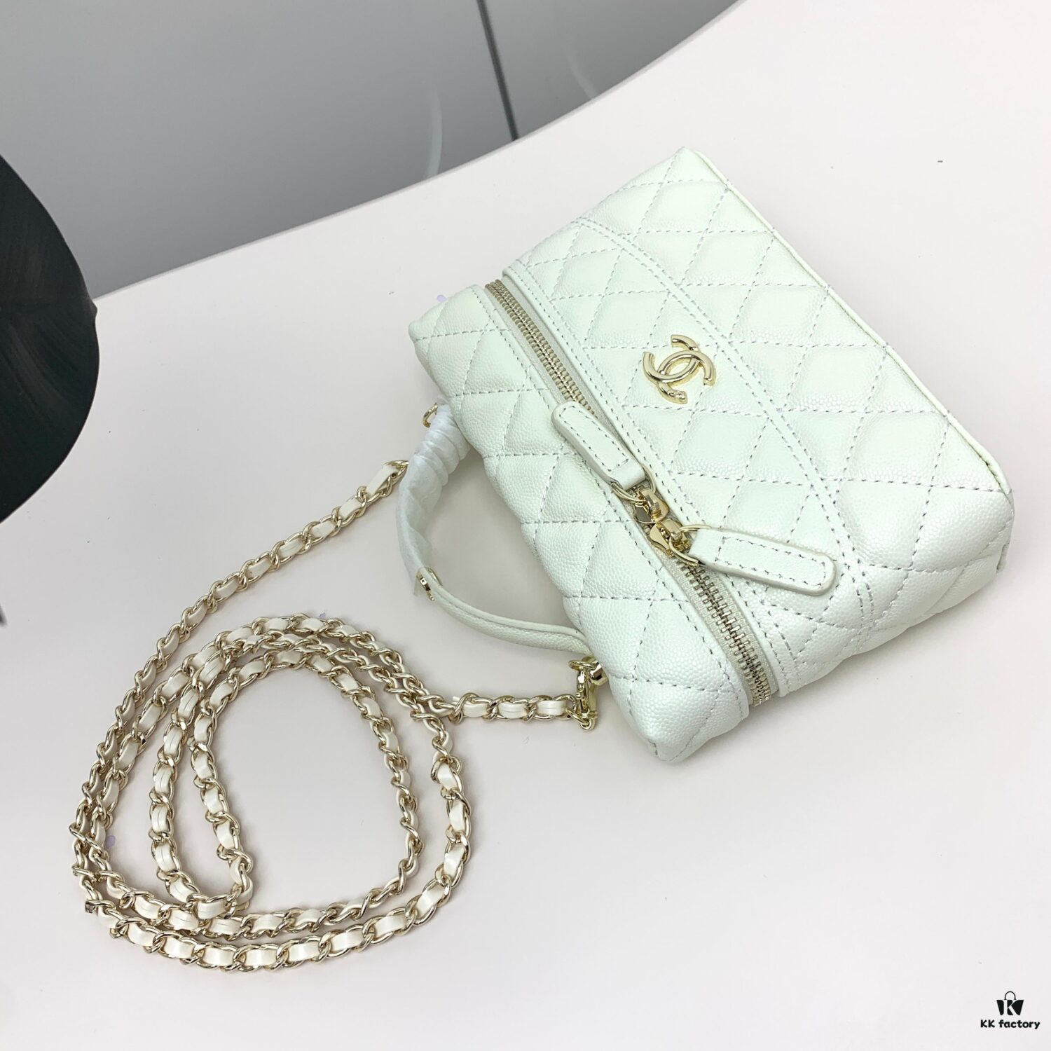 693046bef09edb6de4c4df21 Chanel 25c LPCHANL - Vintage Elegance with Sophisticated Charm