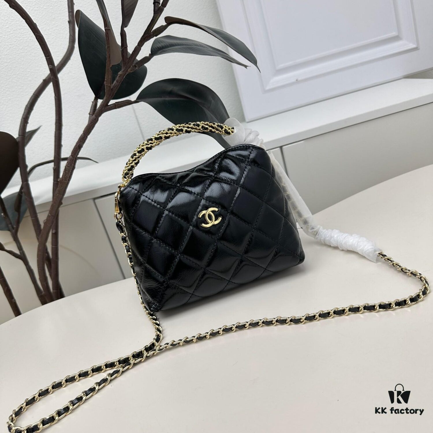 Chanel CHANEL 24A Handle Lunchbox Bag