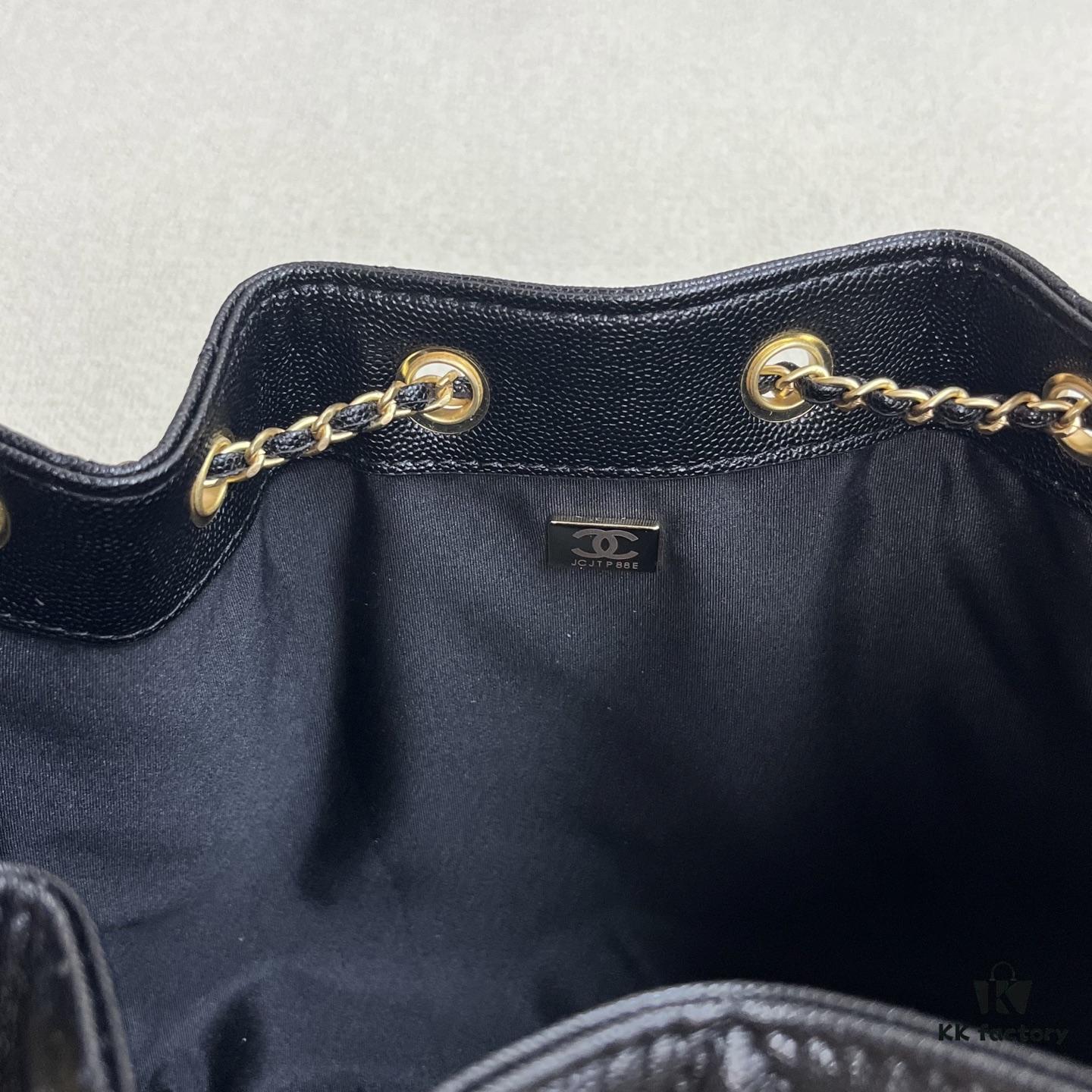 6930480af09edb6de4c4e020 Top Quality Original Chanel 25C Hobo Bag - Grained Leather Shoulder Bag with Vintage Gold-Tone Buckle Drawstring Design