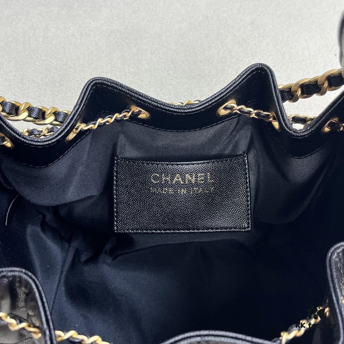 6930480bf09edb6de4c4e021 Top Quality Original Chanel 25C Hobo Bag - Grained Leather Shoulder Bag with Vintage Gold-Tone Buckle Drawstring Design