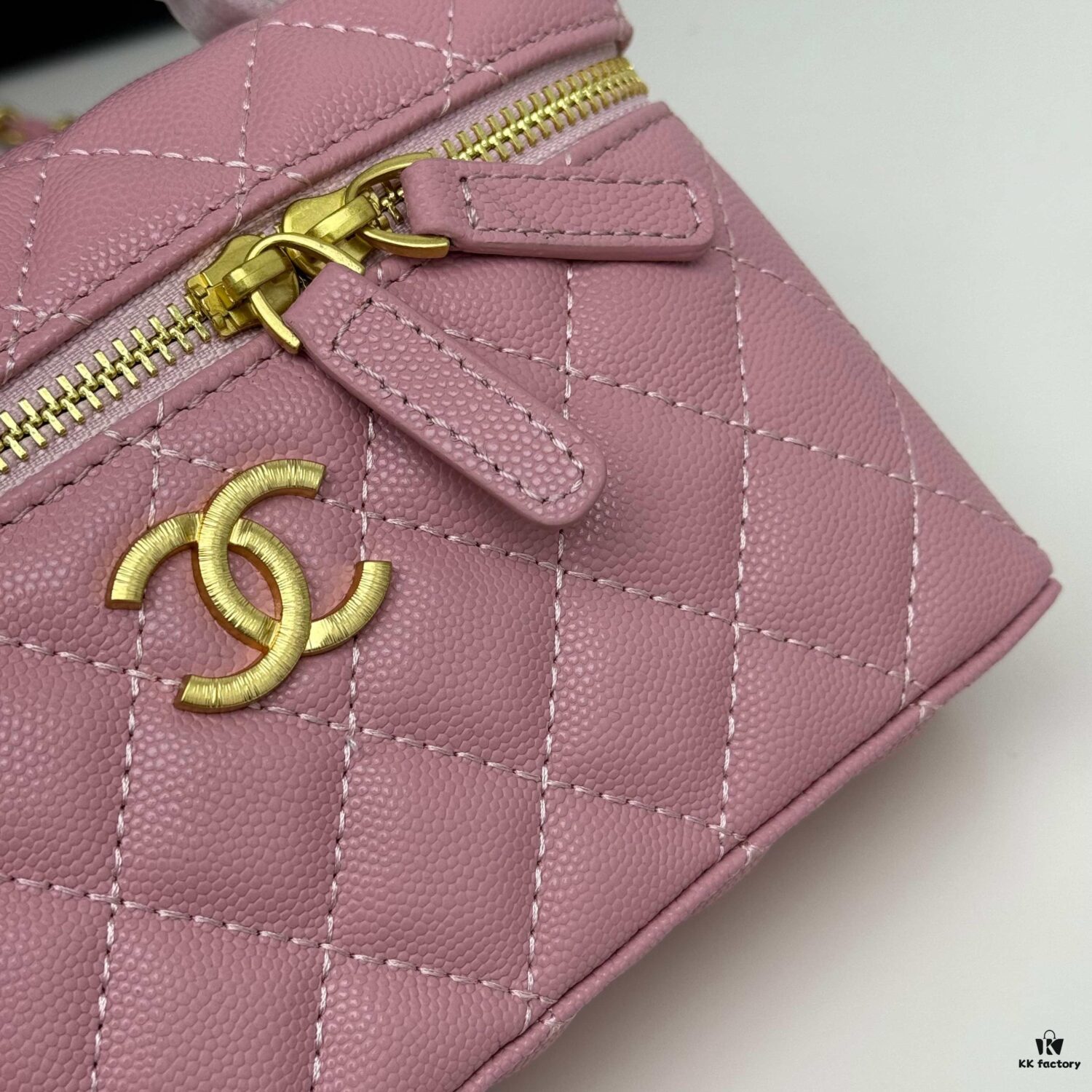 6930482ff09edb6de4c4e043 Genuine Top Grain Calfskin CHANEL 25P Black Gold Brushed Logo Flat Box Bag