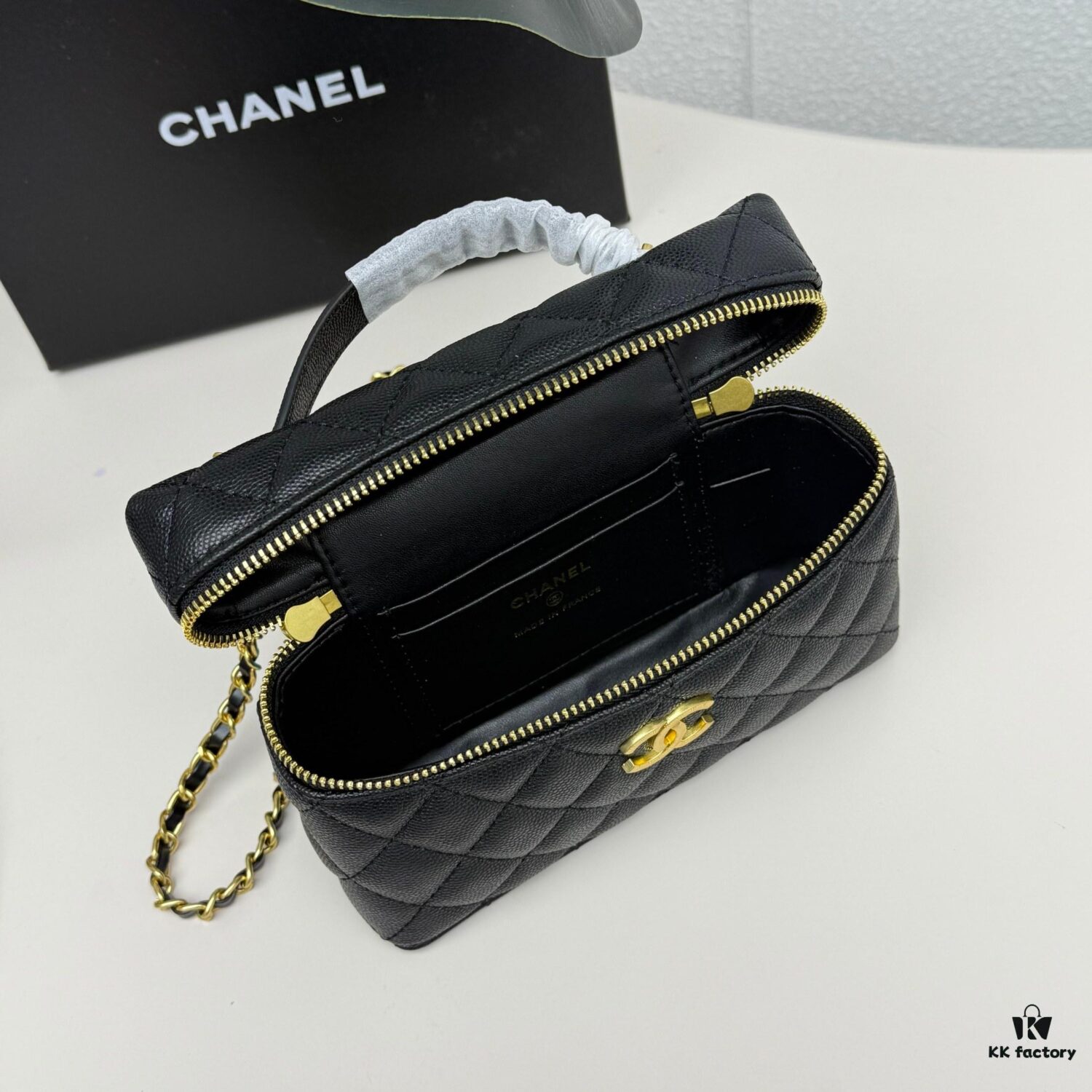 69304844f09edb6de4c4e04f CHANEL 25P Black and Gold Brushed Logo Flat Box Bag in Top-Grain Caviar Leather