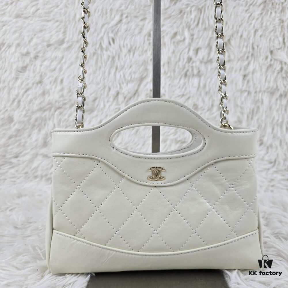 69304856f09edb6de4c4e056 Chanel 31 Bag Nano 24C