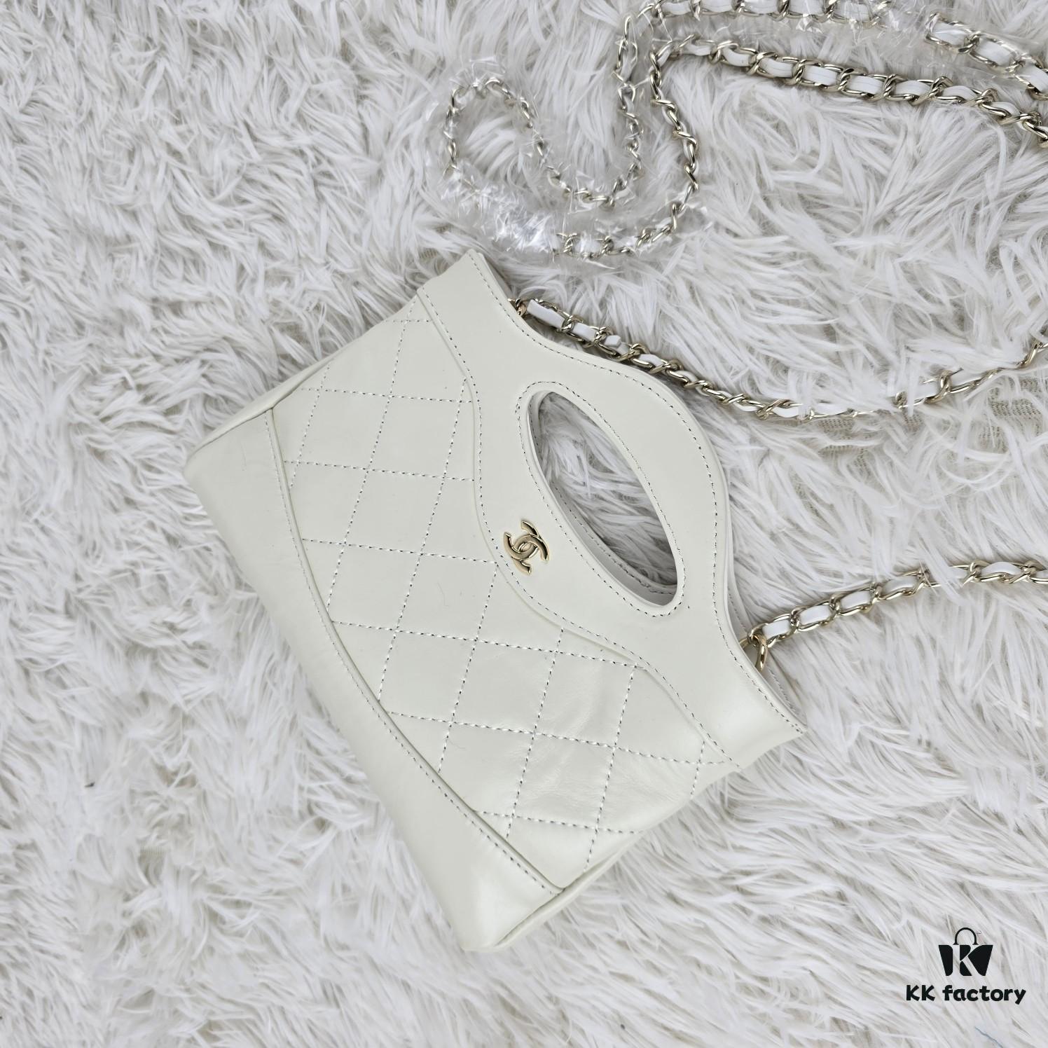6930485df09edb6de4c4e05c Chanel 31 Bag Nano 24C
