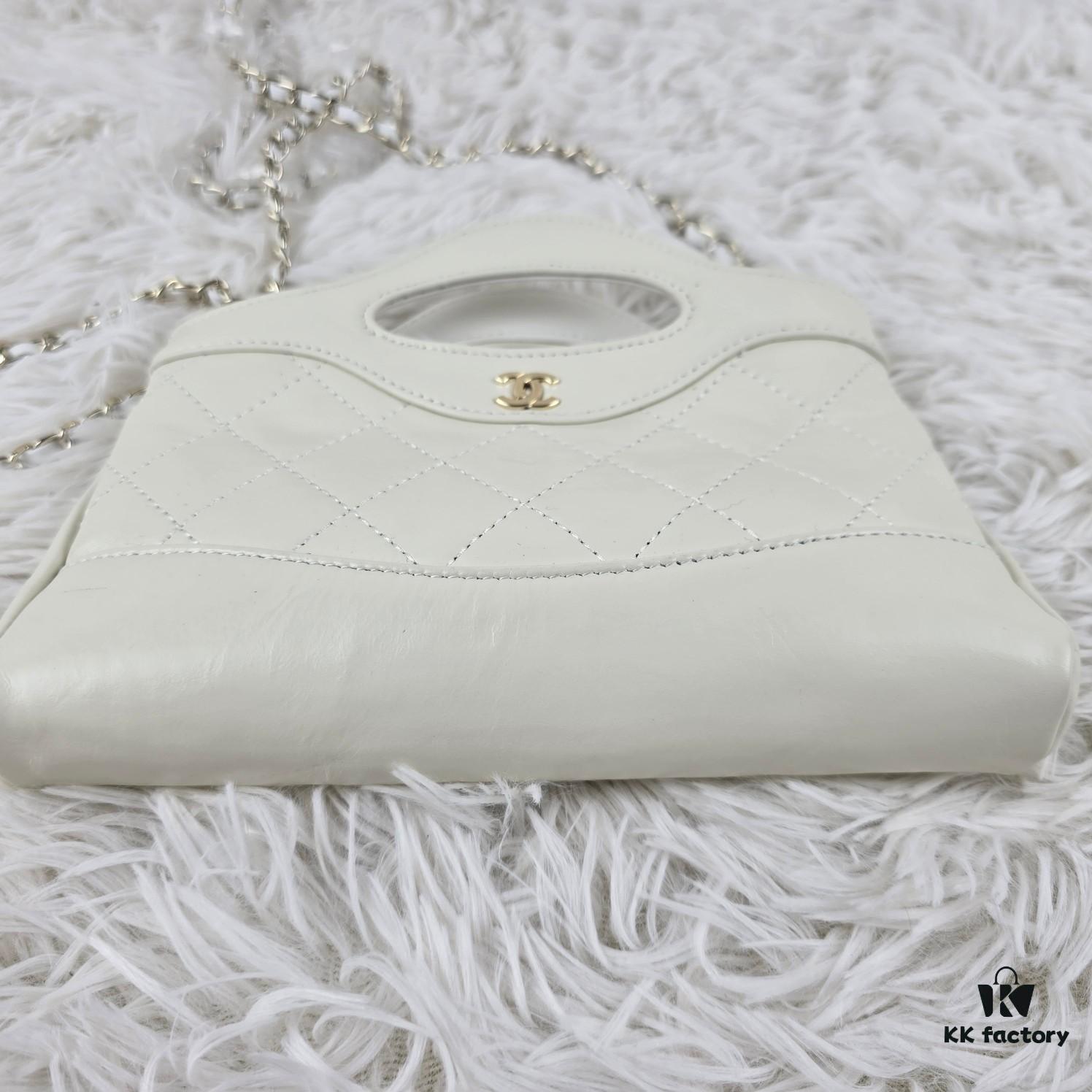 69304860f09edb6de4c4e05d Chanel 31 Bag Nano 24C