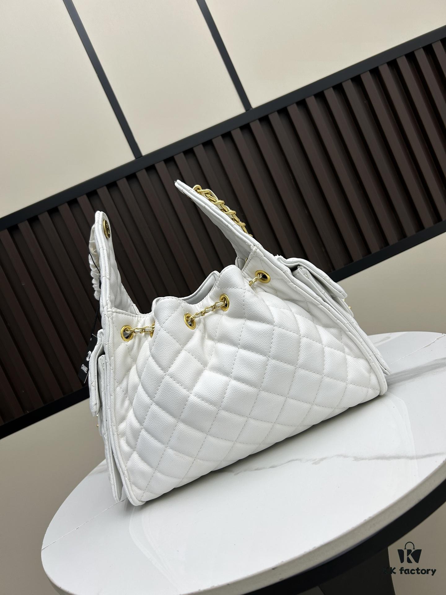 6930489ff09edb6de4c4e099 New Chanel 25 Handbag