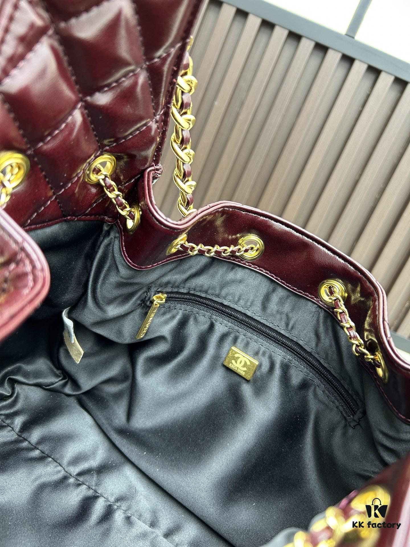 693048a9f09edb6de4c4e0a2 New Chanel 25 Handbag