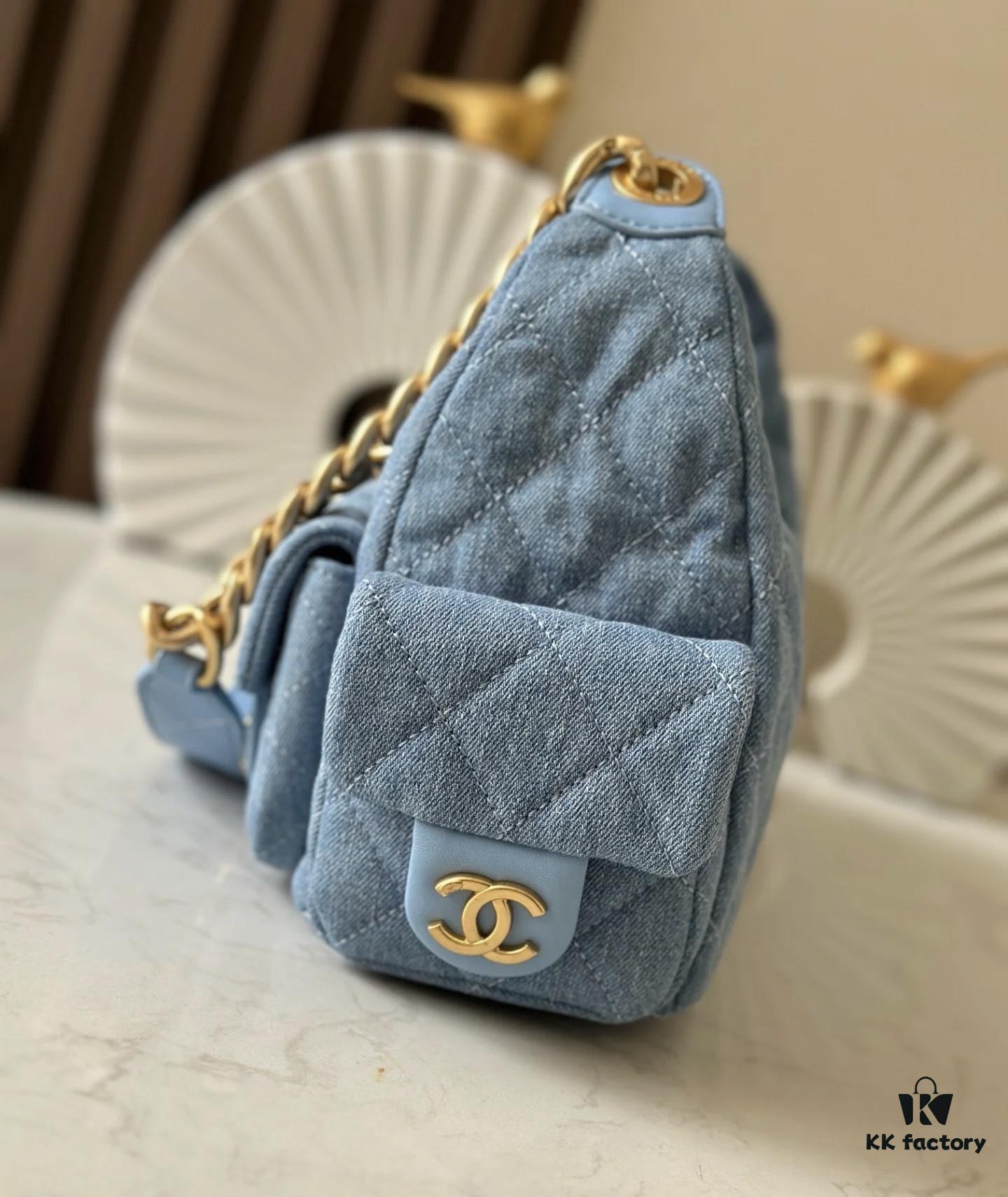 693048b8f09edb6de4c4e0b9 CHANEL Denim Bag