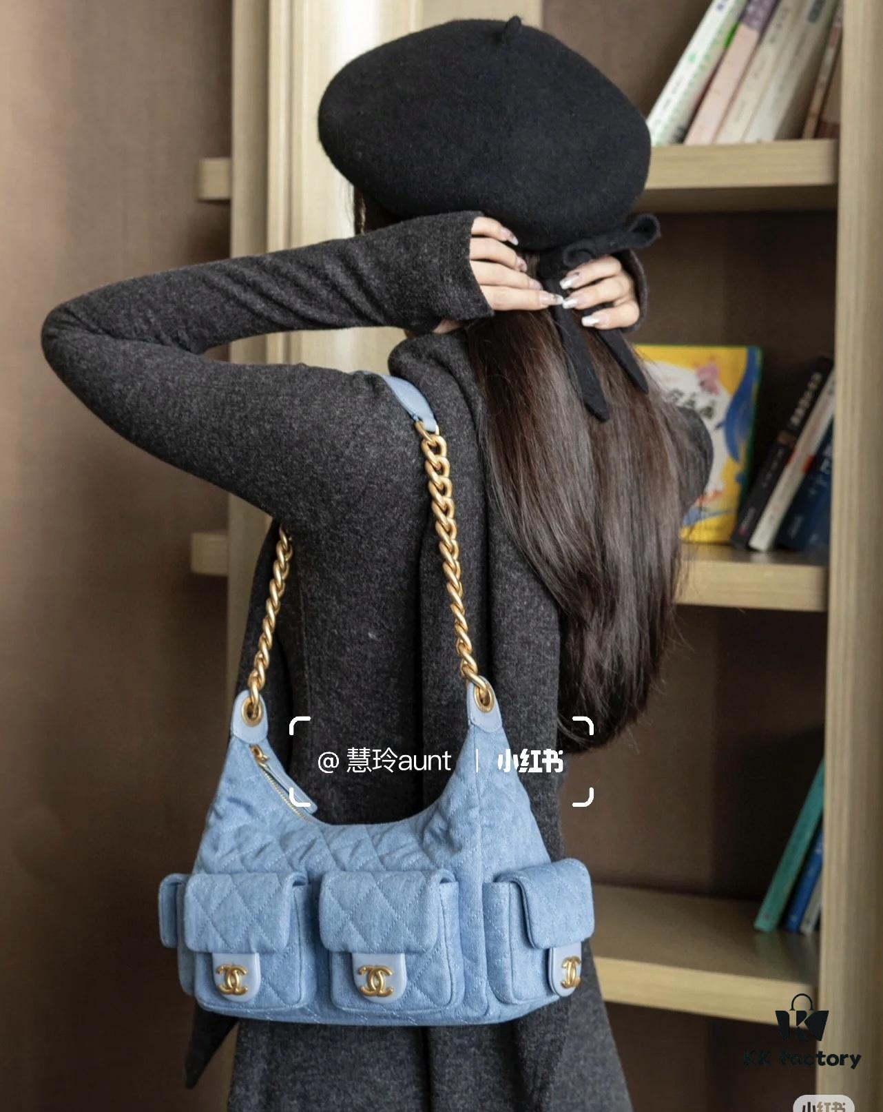 693048c2f09edb6de4c4e0c7 CHANEL Denim Bag
