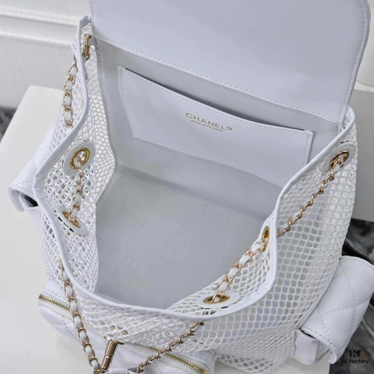693048dcf09edb6de4c4e0f0 CHANEL 25S Spring/Summer Bestseller Series - Chanel Mesh Net Bag